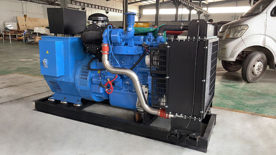 125kva 100kw σιωπηλή γεννήτρια ντίζελ με συμπαγή μονάδα μεγέθους 2300*800*1300mm